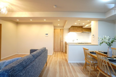 【居間・リビング】 |  【上質リノベ】ダイアパレスパークサイド府中 | 室内（2025年10月30日9：00頃）撮影