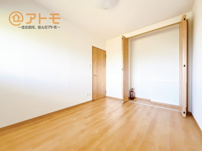 【寝室】 | グリーンタウンぐみ沢 | 毎日すごす部屋の広さや陽当りも気になるポイントですね！現地で体感してみてください♪