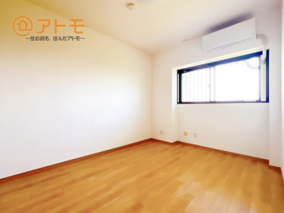 【寝室】 | グリーンタウンぐみ沢 | 各居室に収納がついているので、部屋の中をすっきり見せることができますね！