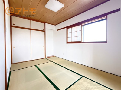 【内装】 | グリーンタウンぐみ沢 | 和室は客間としてはもちろん、家事の休憩やお子様のおむつ替えにもピッタリ♪