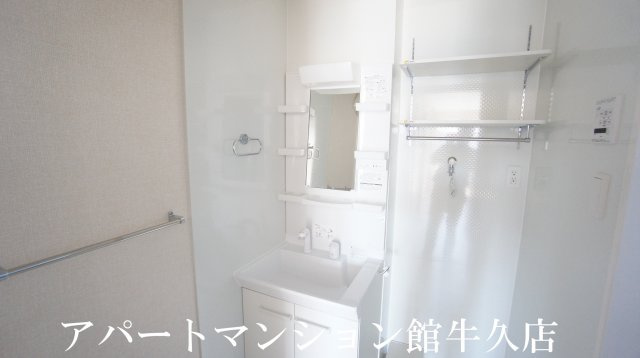 アビタシオンプリュネⅡの独立洗面台