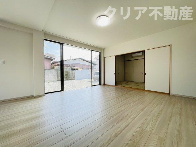 【居間・リビング】 | 前橋市総社町総社　中古住宅