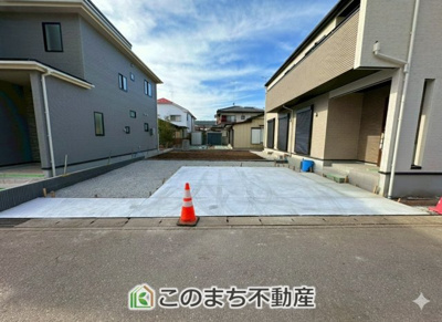 【駐車場】 | ブルーミングガーデン宇都宮市茂原町　1号棟 | お車並列３台分ご用意しております♪
