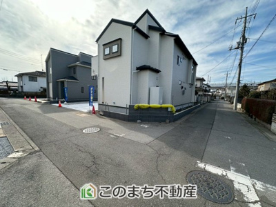 【前面道路含む現地写真】 | ブルーミングガーデン宇都宮市茂原町　1号棟 | 前面道路は広々としてます！運転が苦手な方でもお車の出し入れ簡単で安心です☆
