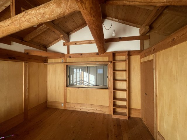 中古戸建　福島市本内の洋室|在宅ワークや趣味部屋にも対応可能