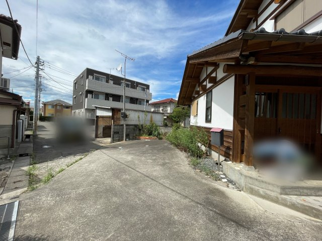 中古戸建　福島市本内の駐車場|カースペースは2台駐車可能！※車種によります