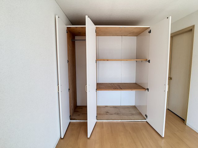 カーサＯＺＯＮＯBの居間・リビング