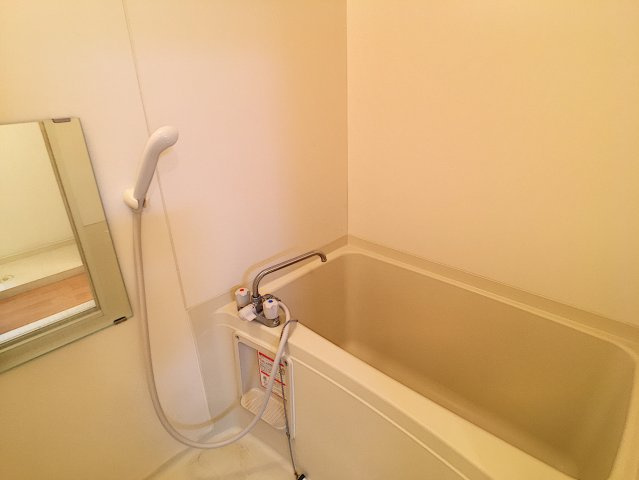 カーサＯＺＯＮＯBの居間・リビング