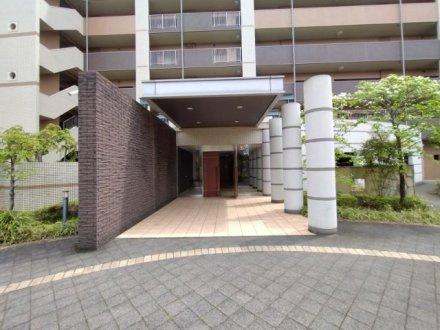 レクセルプラッツァ京王堀之内のエントランス