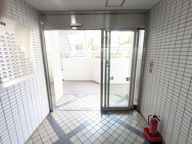 ツインシティ1番館エトランズ東砂のエントランス