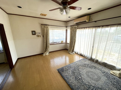 【居間・リビング】 | 新田大根中古戸建