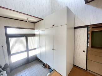 【玄関】 | 新田大根中古戸建 | 玄関、ホールも広いです。