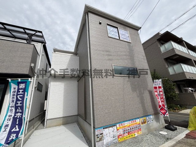 【外観】 | 明石市天文町2丁目　新築戸建２号棟　仲介手数料無料！ | 外観もきれいです