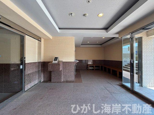 ザ・ヴィスタ江ノ島海岸通リのエントランス|エントランス