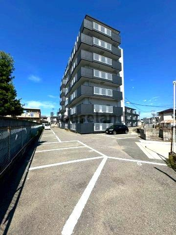 ラピュタ宮前の駐車場