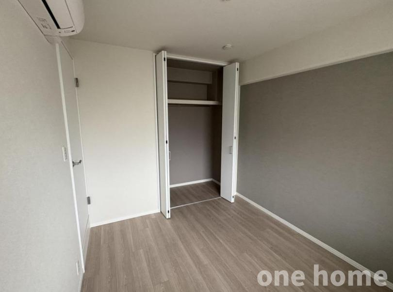 カネボウ新大阪第2グリーンマンションの洋室|◆約5.2帖洋室です！エアコン設置済で、すぐに快適にお住まいいただけます！