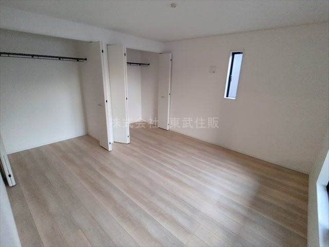 【和室】 | 狭山市柏原第１３　全３棟　２号棟 | 和室5.25帖、ちょっとしたくつろぎスペースにいかがでしょうか