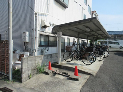 【その他共用部分】 | FINE COURT（ファインコート）（若江岩田賃貸） | 駐輪場です