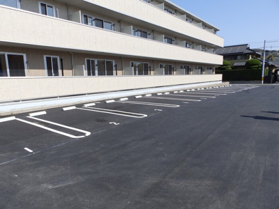 【駐車場】 | リヴィエール中央