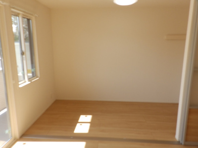 【洋室】 | リヴィエール中央