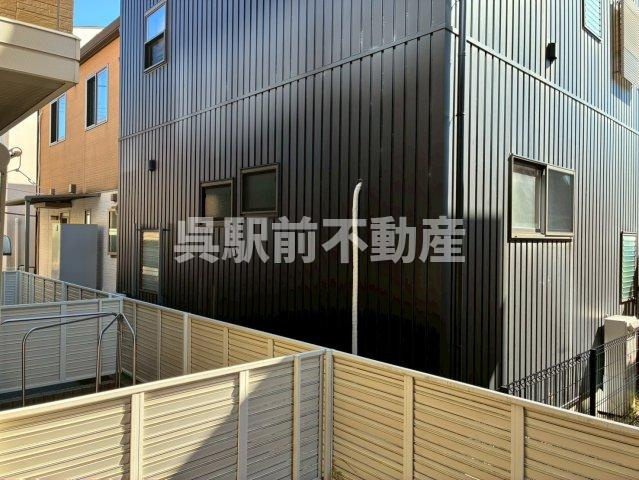 Elle Souriait m.n.kの展望