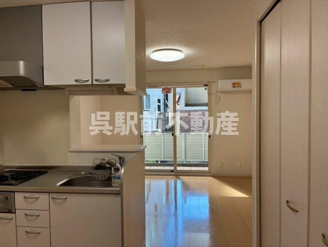 Elle Souriait m.n.kの内装