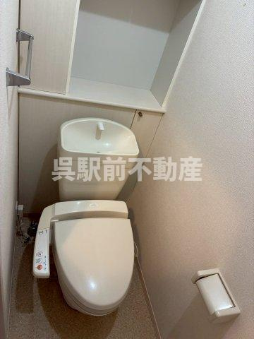 Elle Souriait m.n.kのトイレ