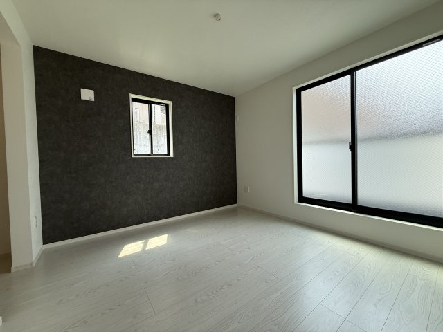 垂水区歌敷山4丁目①号棟　中古戸建の洋室