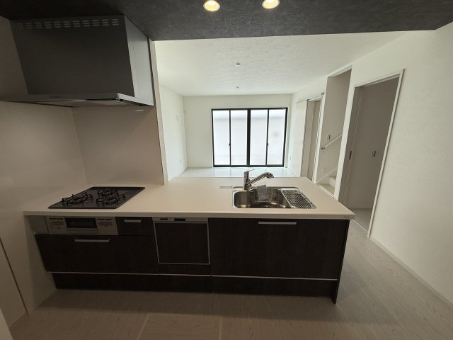 垂水区歌敷山4丁目①号棟　中古戸建のキッチン