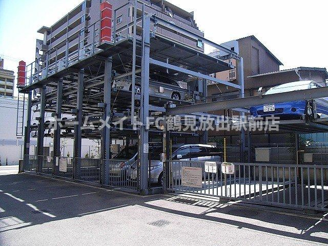 スカイタワー鶴見緑地の駐車場|機械式駐車場
