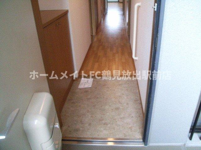 スカイタワー鶴見緑地の玄関