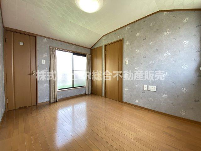 寿町1丁目中古戸建の子供部屋|お子さんのためのお部屋にいかがでしょうか