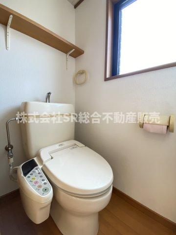 寿町1丁目中古戸建のトイレ|温水洗浄便座もございます♪トイレは2か所にあります！