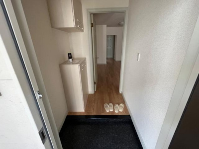 【玄関】 | スカイコーポ垣生 | 玄関（イメージ）