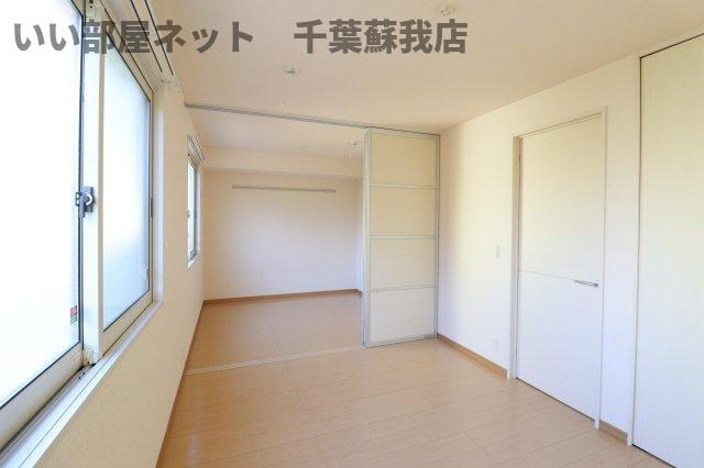 ベイヒルズの寝室|使い勝手のいい寝室です