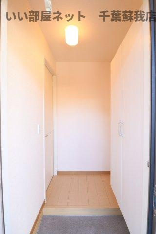 ベイヒルズの玄関|収納もある玄関です