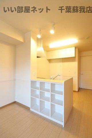 ベイヒルズのキッチン|コンパクトなキッチンで掃除もラクラク