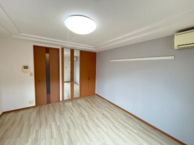 【内装】 | プレッソリーバＹ | 洋室