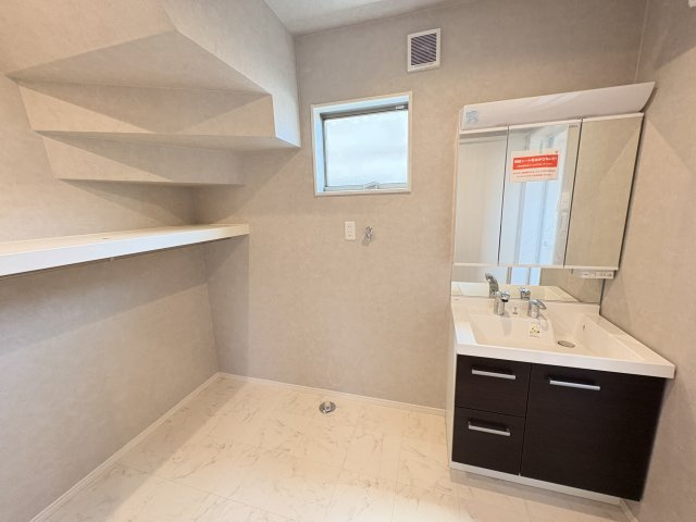 神戸市西区玉津町高津橋新築戸建の独立洗面台