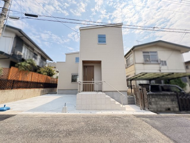 神戸市西区玉津町高津橋新築戸建の外観