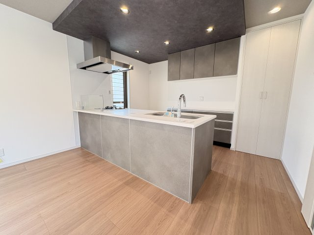 神戸市西区玉津町高津橋新築戸建のキッチン