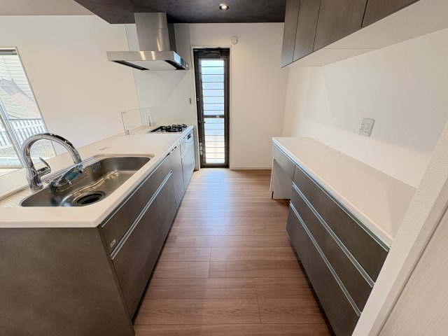 神戸市西区玉津町高津橋新築戸建のキッチン