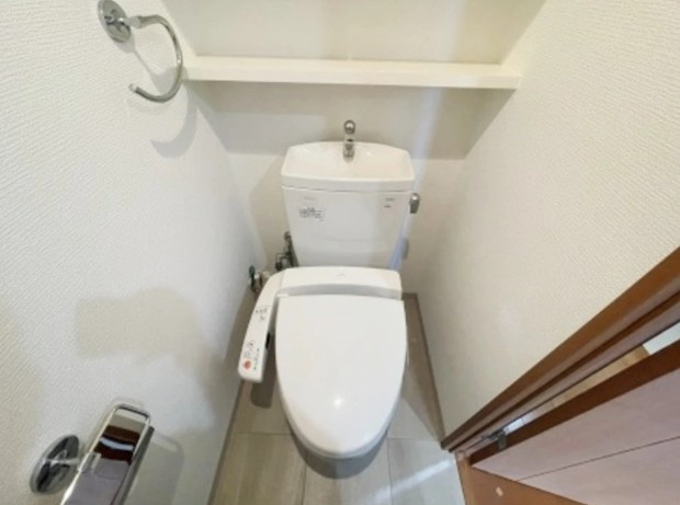 豊島区巣鴨４丁目の賃貸マンションのトイレ