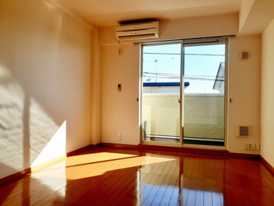 【居間・リビング】 | メゾン・アルピナ | 居室・リビング