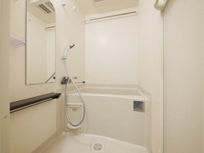 【浴室】 | プレサンス長堀通グレイタス | コンパクトで使いやすいお風呂です