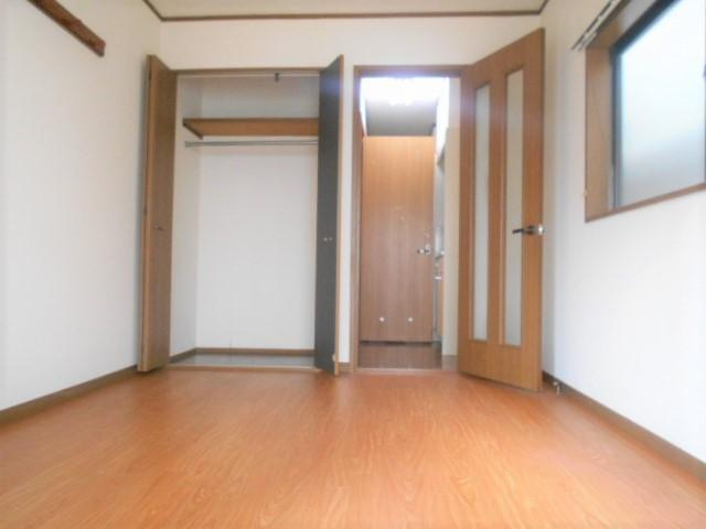 宮田ハイツの居間・リビング