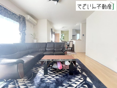 【居間・リビング】 | 深谷市上柴町東七丁目　中古住宅   | 現地(2025年8月撮影)