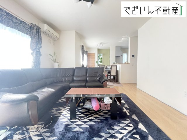 【居間・リビング】 | 深谷市上柴町東七丁目　中古住宅   | 現地(2025年8月撮影)