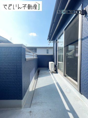 【バルコニー】 | 深谷市上柴町東七丁目　中古住宅   | 現地(2025年8月撮影)