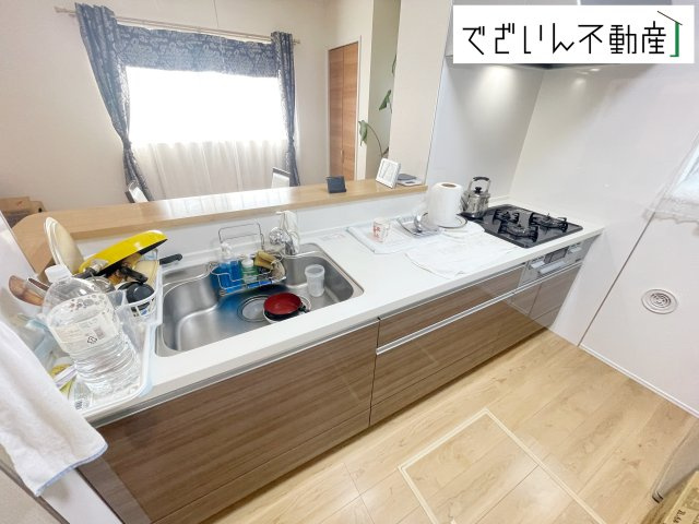 【キッチン】 | 深谷市上柴町東七丁目　中古住宅   | 現地(2025年8月撮影)